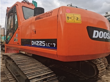 Гусеничный экскаватор DOOSAN DH225LC-7: фото 2 Гусеничный экскаватор DOOSAN DH225LC-7: фото 2