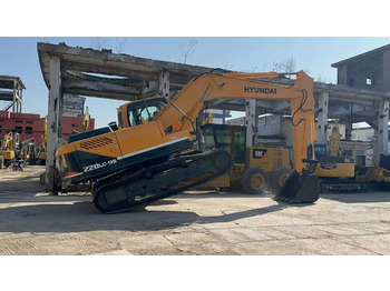 Гусеничный экскаватор HYUNDAI 220LC-9S-excavator: фото 2 Гусеничный экскаватор HYUNDAI 220LC-9S-excavator: фото 2