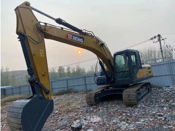 Гусеничный экскаватор XCMG XE215DA