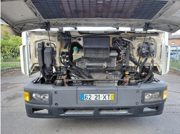 Тягач MAN 19.463 F2000 460 HP MANUAL ZF GEARBOX PERFECT CONDITION: фото 4 Тягач MAN 19.463 F2000 460 HP MANUAL ZF GEARBOX PERFECT CONDITION: фото 4