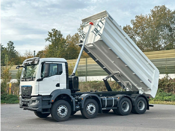 Самосвал MAN TGS
