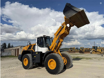 Колёсный погрузчик LIEBHERR L 550