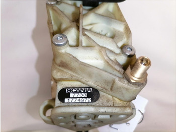 Универсальная запчасть для Грузовиков Scania Handbrake control lever 1774972: фото 4