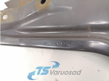 Универсальная запчасть для Грузовиков Scania Mudguard bracket 1743493: фото 3