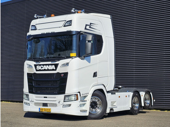 Тягач SCANIA S 580
