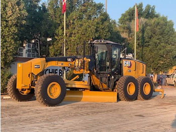 Грейдер CATERPILLAR 14