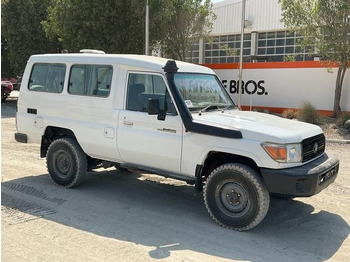 Легковой автомобиль TOYOTA Land Cruiser