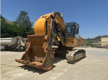 Гусеничный экскаватор LIEBHERR