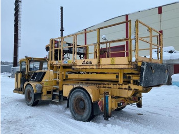 Грузовик с подъемником Giamec 211: фото 3