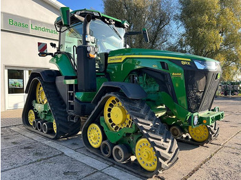 Трактор JOHN DEERE