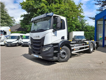 Крюковой мультилифт IVECO