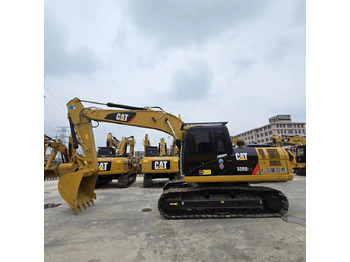 Гусеничный экскаватор CATERPILLAR 320D2