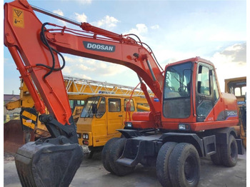 Колёсный экскаватор DOOSAN DH150W-7