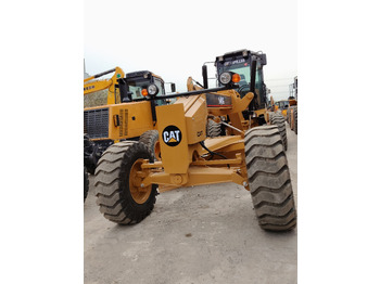 Грейдер CATERPILLAR 140G