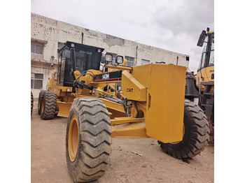 Грейдер CATERPILLAR 140H