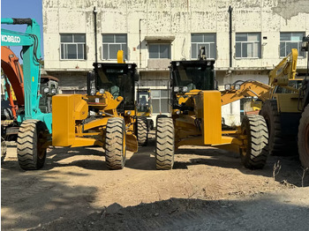 Грейдер CATERPILLAR 140K