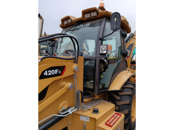 Экскаватор-погрузчик CATERPILLAR 420F