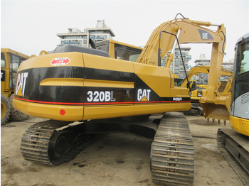 Гусеничный экскаватор CATERPILLAR 320CL