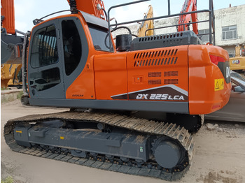 Гусеничный экскаватор DOOSAN DX225LCA