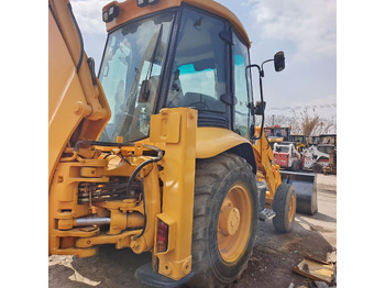 Экскаватор-погрузчик JCB 3CX