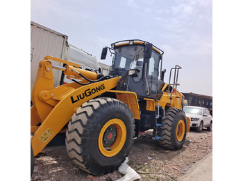 Колёсный погрузчик LIUGONG