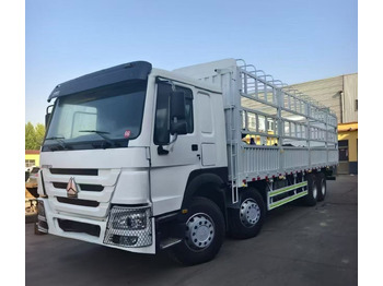 Грузовик для перевозки животных SINOTRUK HOWO