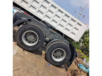 Тягач SINOTRUK HOWO 371 375 380 400 420 460HP: фото 2