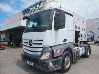 Тягач MERCEDES-BENZ Actros 1845