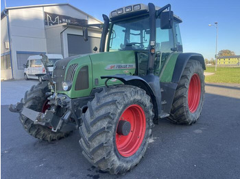 Трактор FENDT 700 Vario