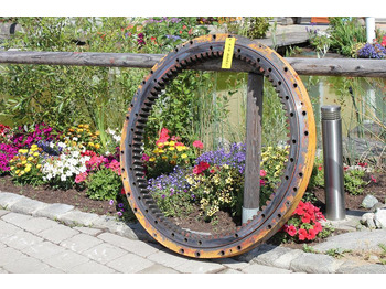 Поворотное кольцо LIEBHERR