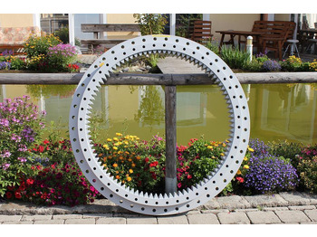 Поворотное кольцо LIEBHERR