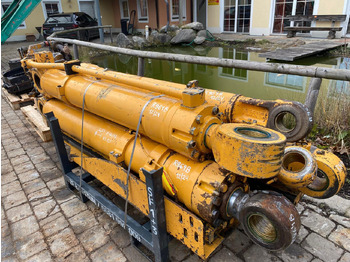 Гидравлический цилиндр LIEBHERR