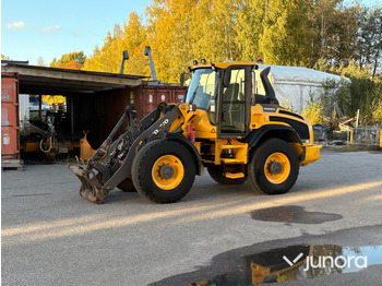 Колёсный погрузчик VOLVO L50