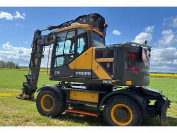 Колёсный экскаватор VOLVO EWR170E