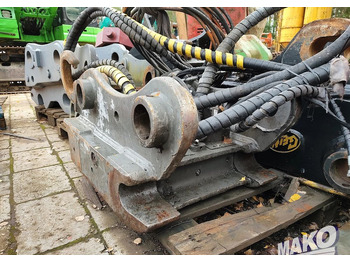 Навесное оборудование OILQUICK