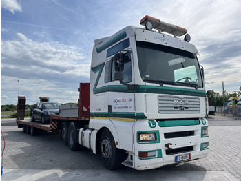 : фото в шапке страницы