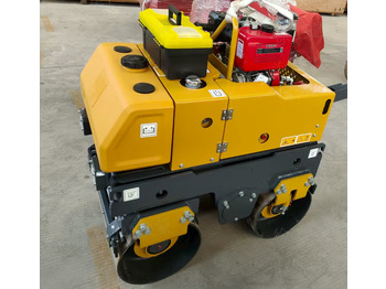 Каток тротуарный XCMG XMR083 light mini double drum 1 ton vibratory compactor: фото 4