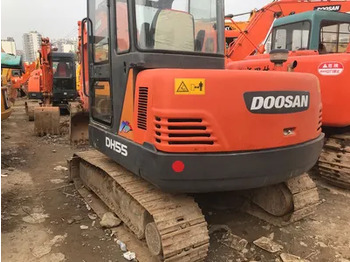 Гусеничный экскаватор DOOSAN DH55