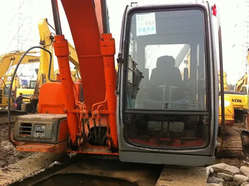 Гусеничный экскаватор HITACHI EX120-5
