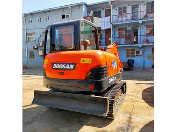 Гусеничный экскаватор DOOSAN DH55