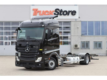 Грузовик-контейнеровоз/ Сменный кузов MERCEDES-BENZ Actros 1842