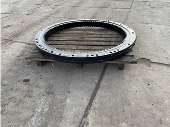 Поворотное кольцо KOMATSU