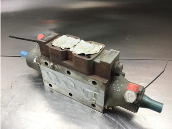 Клапан LIEBHERR