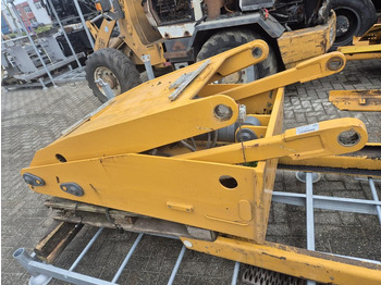 Кабина и интерьер LIEBHERR