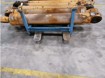 Гидравлический цилиндр LIEBHERR