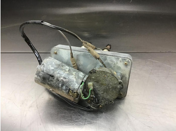 Щетка стеклоочистителя LIEBHERR