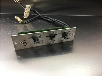 Приборная панель LIEBHERR