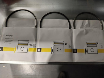 Двигатель и запчасти LIEBHERR