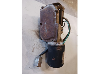 Щетка стеклоочистителя LIEBHERR