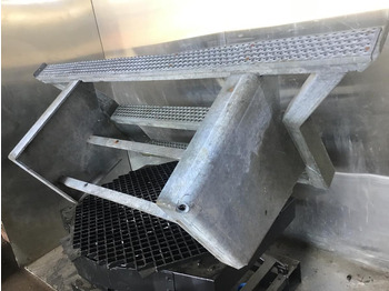 Запчасти LIEBHERR